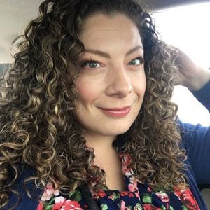 Meet your Posher, Denise